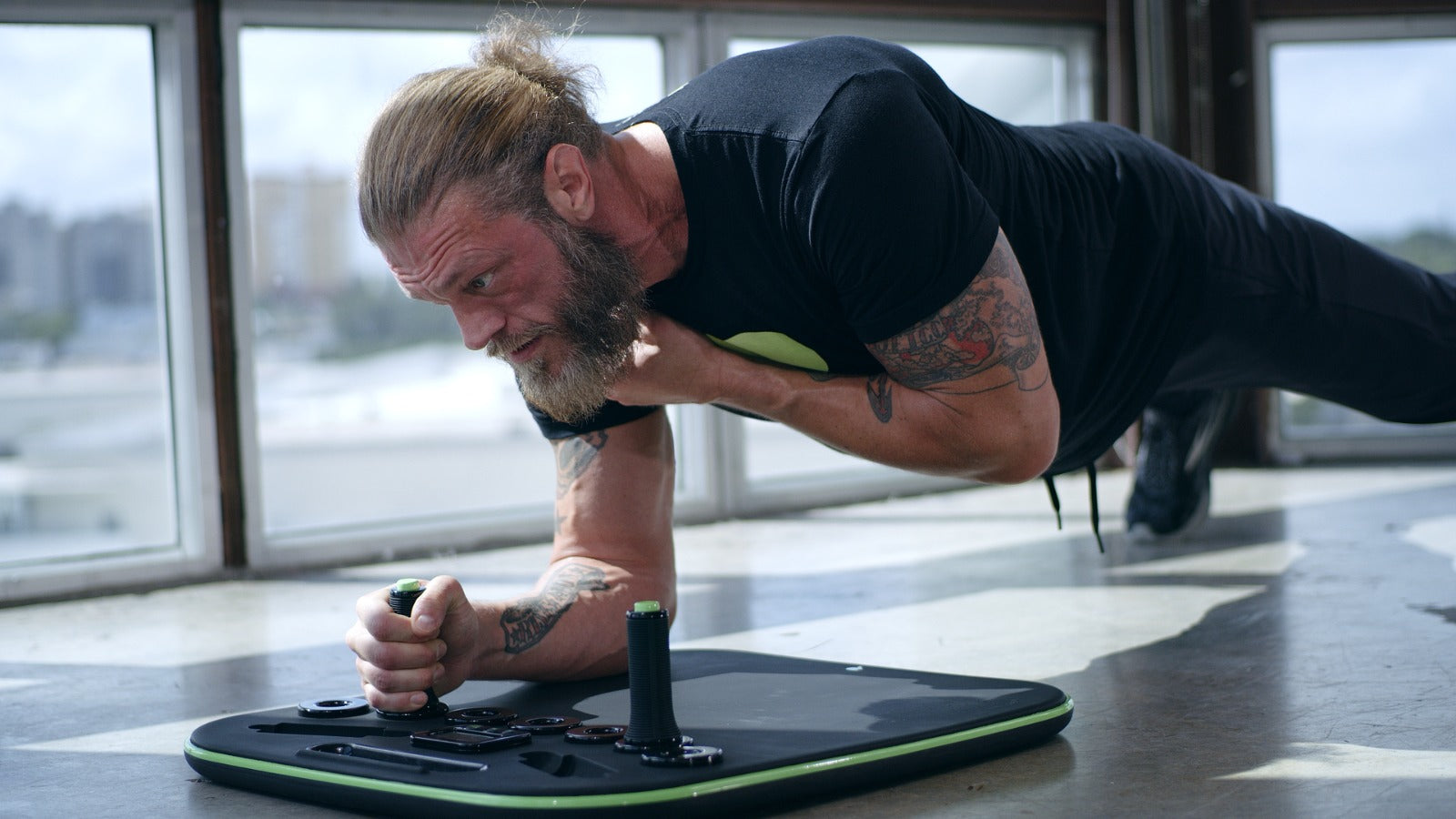 Alternating Shoulder Tap Planks